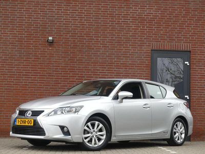 Grijs Occasion 2014 Lexus CT200h Business Edition Hatchback | € 13.950 (Goede deal)