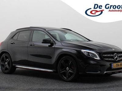 Zwart (metallic) Gebruikt 2017 Mercedes GLA250 SUV | € 23.950 (Eerlijke prijs)