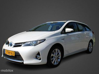 Toyota Auris Hybrid