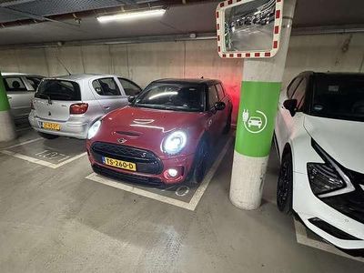 Rood Occasion 2018 Mini Cooper S Clubman Stationwagen | € 18.500 (Iets duurder)