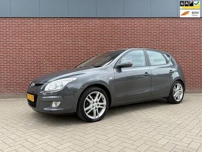 Grijs Gebruikt 2008 Hyundai i30 Dynamiq Hatchback | € 6.750 (Duur)