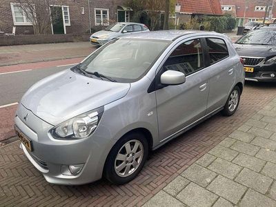 Grijs (metallic) Occasion 2015 Mitsubishi Space Star Hatchback | € 6.995 (Iets duurder)