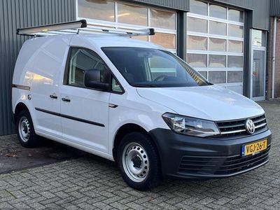 tweedehands VW Caddy 2.0 TDI L1H1 Airco Imperiaal Trekhaak 1400kg trekgewicht Telefoonverbinding Kastinrichting Schuifdeur 1e eigenaar Euro 6