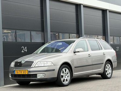Beige Occasion 2006 Skoda Octavia Stationwagen | € 1.950