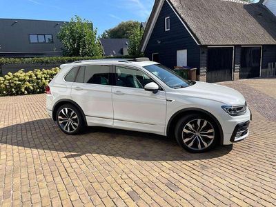 Wit Occasion 2018 VW Tiguan R-line SUV | € 28.500 (Eerlijke prijs)