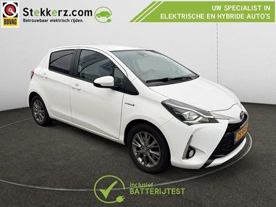 Wit Occasion 2019 Toyota Yaris Hybrid Hatchback | € 15.595 (Goede deal)