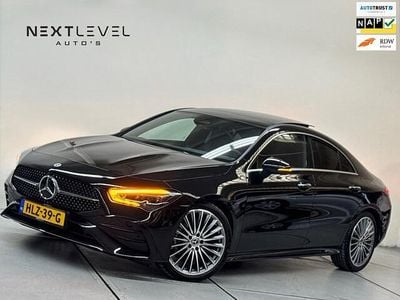 Zwart Occasion 2024 Mercedes CLA180 AMG line Plus Sedan | € 42.500 (Iets duurder)