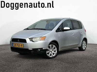 Grijs Gebruikt 2011 Mitsubishi Colt Edition Hatchback | € 4.445 (Eerlijke prijs)