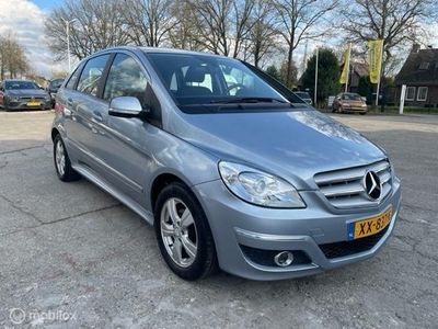 Mercedes B180