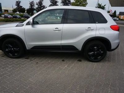 Grijs Gebruikt 2017 Suzuki Vitara Sport SUV | € 18.950 (Duur)