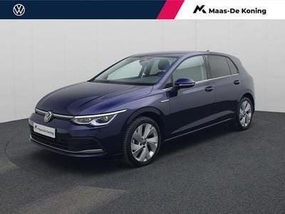 Blauw Occasion 2023 VW Golf VIII Style Hatchback | € 27.940 (Super prijs)
