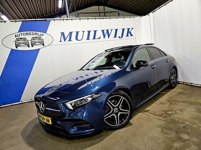 Blauw (metallic) Occasion 2021 Mercedes A180 Business Sedan | € 25.450 (Eerlijke prijs)
