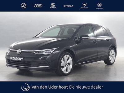 Zwart Occasion 2021 VW Golf VII Style Hatchback | € 23.750 (Goede deal)