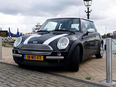 Zwart Gebruikt 2004 Mini Cooper Pepper Hatchback | € 2.699 (Eerlijke prijs)