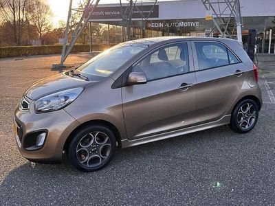 Bruin Occasion 2013 Kia Picanto Plus Hatchback | € 5.700 (Eerlijke prijs)