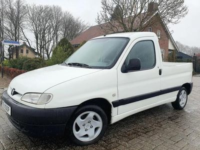 Wit Occasion 2001 Peugeot Partner MPV | € 3.595