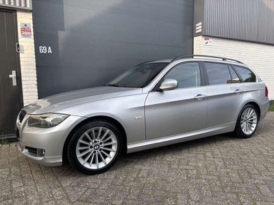 BMW 325
