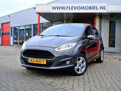 Grijs Gebruikt 2016 Ford Fiesta Style Hatchback | € 9.350 (Eerlijke prijs)