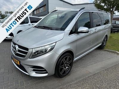 Zilver, metallic lak Gebruikt 2018 Mercedes V250 Avantgarde MPV | € 41.999 (Goede deal)