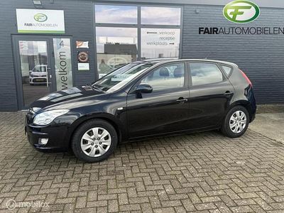 Zwart Occasion 2008 Hyundai i30 Dynamiq Hatchback | € 4.650 (Iets duurder)