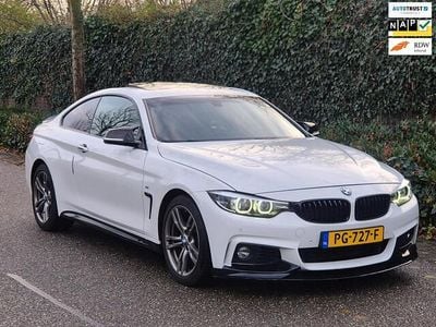 Wit (metallic) Gebruikt 2017 BMW M4 Executive Coupé | € 19.000