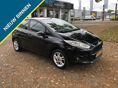Zwart Gebruikt 2017 Ford Fiesta Titanium Hatchback | € 7.999 (Goede deal)