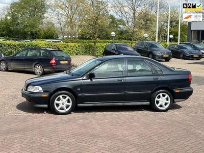 tweedehands Volvo S40 1.8 Luxury economy automaat,bj.1998,kleur:zwart,ai