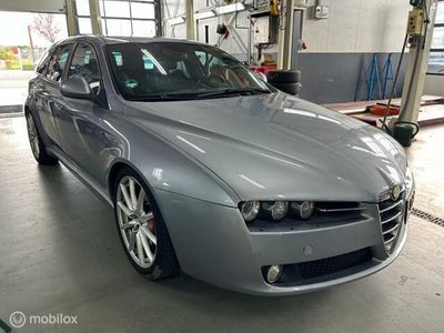 tweedehands Alfa Romeo 159 Sportwagon PACK TI+LEER+XENON+PANO+ALARM 1.750 TBi Distinctive