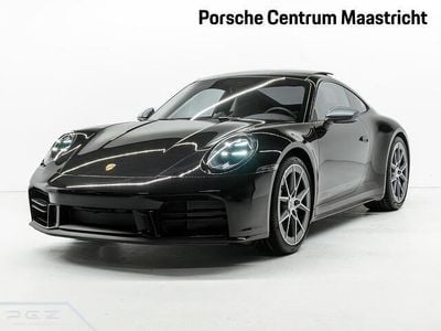 Zwart Nieuw 2025 Porsche 911 Carrera Coupé | € 237.077