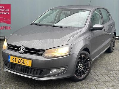 Grijs Gebruikt 2013 VW Polo Comfortline Hatchback | € 5.899 (Eerlijke prijs)