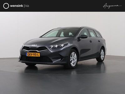 Grijs Gebruikt 2024 Kia Ceed Hatchback | € 24.935 (Eerlijke prijs)