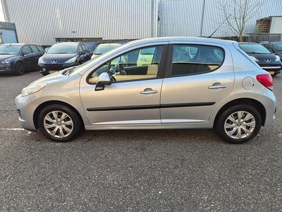 Grijs (metallic) Occasion 2010 Peugeot 207 Hatchback | € 2.850 (Eerlijke prijs)