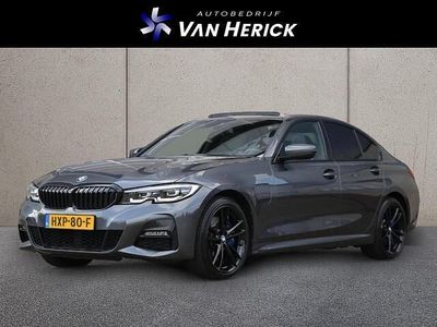 Grijs Gebruikt 2019 BMW 330 M Sport Sedan | € 28.445 (Eerlijke prijs)