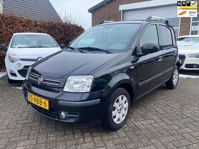 Zwart (metallic) Occasion 2010 Fiat Panda Emotion Hatchback | € 2.449 (Eerlijke prijs)