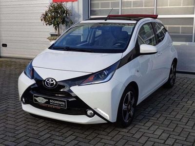 Occasion Toyota Aygo X-wave 69 PK (50 kW) 2018 Wit Hatchback