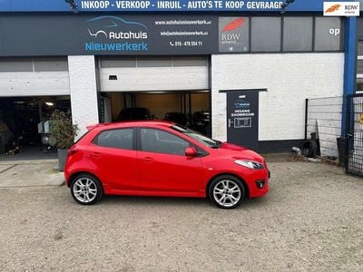 Rood Gebruikt 2009 Mazda 2 Inclusive Hatchback | € 6.499 (Iets duurder)