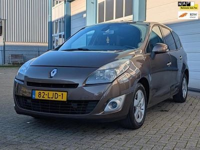 Bruin (metallic) Occasion 2010 Renault Grand Scénic III Dynamique MPV | € 3.499 (Eerlijke prijs)