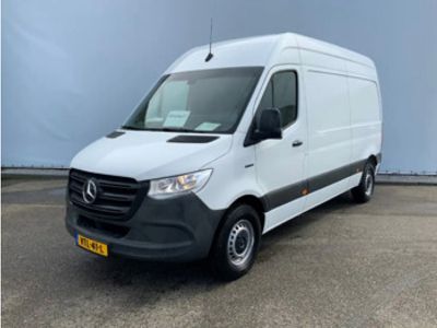 tweedehands Mercedes E-Sprinter eSprinterL2H2 55 kWh Elektriciteit Airco 3 Zits Opstapbalk nieuw en ongebruikt 106 km Milieuklasse ax