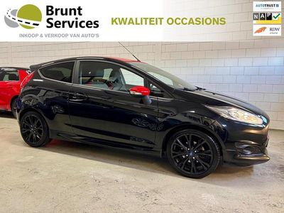 Zwart (metallic) Occasion 2014 Ford Fiesta Hatchback | € 9.295 (Iets duurder)