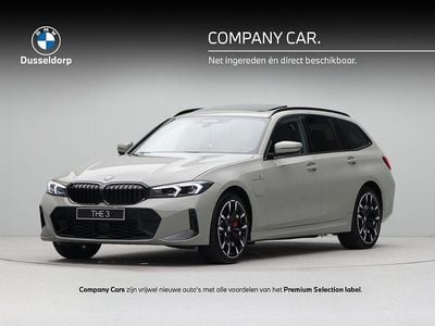 Grijs Occasion 2026 BMW 330e Comfort Edition Stationwagen | € 77.909
