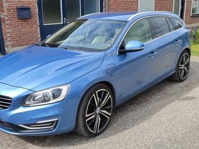 tweedehands Volvo V60 APK t/m 15-01-2025 2.4 D6 AWD Plug-In Hybrid Summu