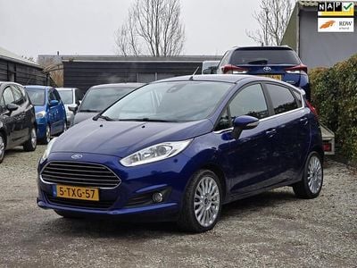 Occasion Ford Fiesta Titanium 101 PK (74 kW) 2014 Blauw Hatchback