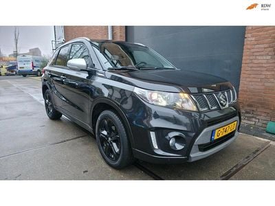 Zwart Occasion 2017 Suzuki Vitara SUV | € 14.950 (Eerlijke prijs)