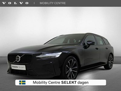 Zwart Occasion 2025 Volvo V60 Plus Stationwagen | € 43.935 (Eerlijke prijs)