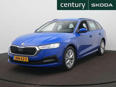 Blauw Occasion 2023 Skoda Octavia Business Line Stationwagen | € 25.900 (Goede deal)