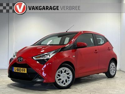 Rood Gebruikt 2021 Toyota Aygo X-play Hatchback | € 10.940 (Eerlijke prijs)