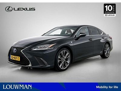 Occasion Lexus ES300H Sport Line 218 PK (160 kW) 2019 Zwart (metallic) Sedan