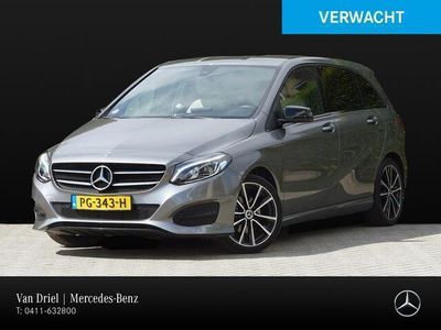 tweedehands Mercedes B180 B-KLASSEFacelift Urban Night | Beige Artico Leder | LED Navigatie