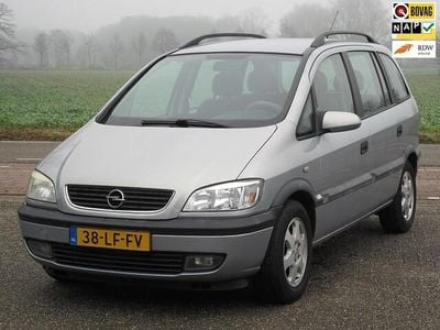 Grijs (metallic) Gebruikt 2002 Opel Zafira Elegance MPV | € 700 (Super prijs)
