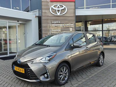 Occasion Toyota Yaris Executive 101 PK (74 kW) 2018 Grijs Hatchback